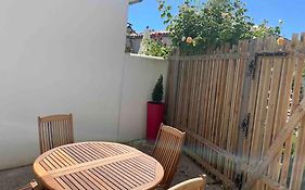 Maison De Vacances La Flotte 00491Ui